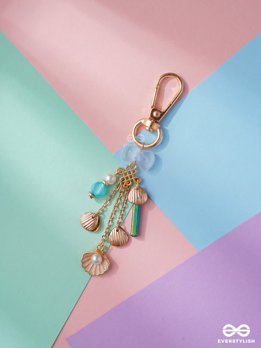 Beach Bauble – Coastal Bag Charm With Shell Details And Pearl Accents