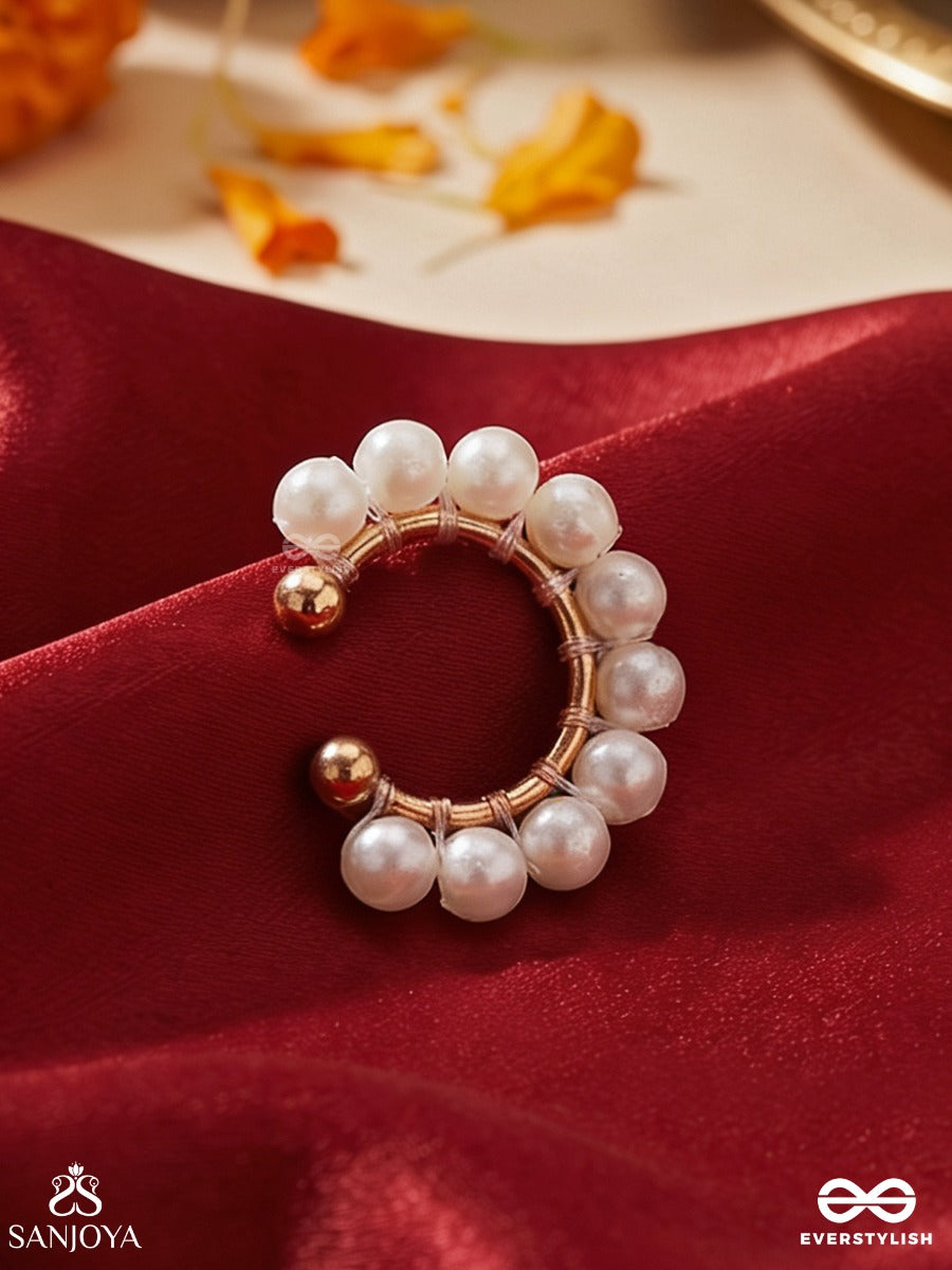 Motilehra – Pearl Wave – Elegant Single Earcuff With A Gold-Tone Open Hoop Form, Lustrous Pearl Detailing And A Soft Classic Finish