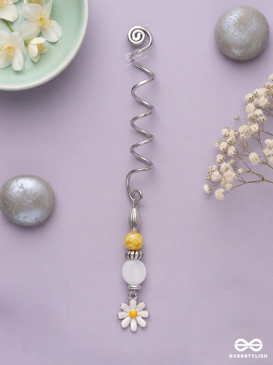 Sunny Petal – Silver Spiral Braidlet With Yellow Beads And Daisy Charm