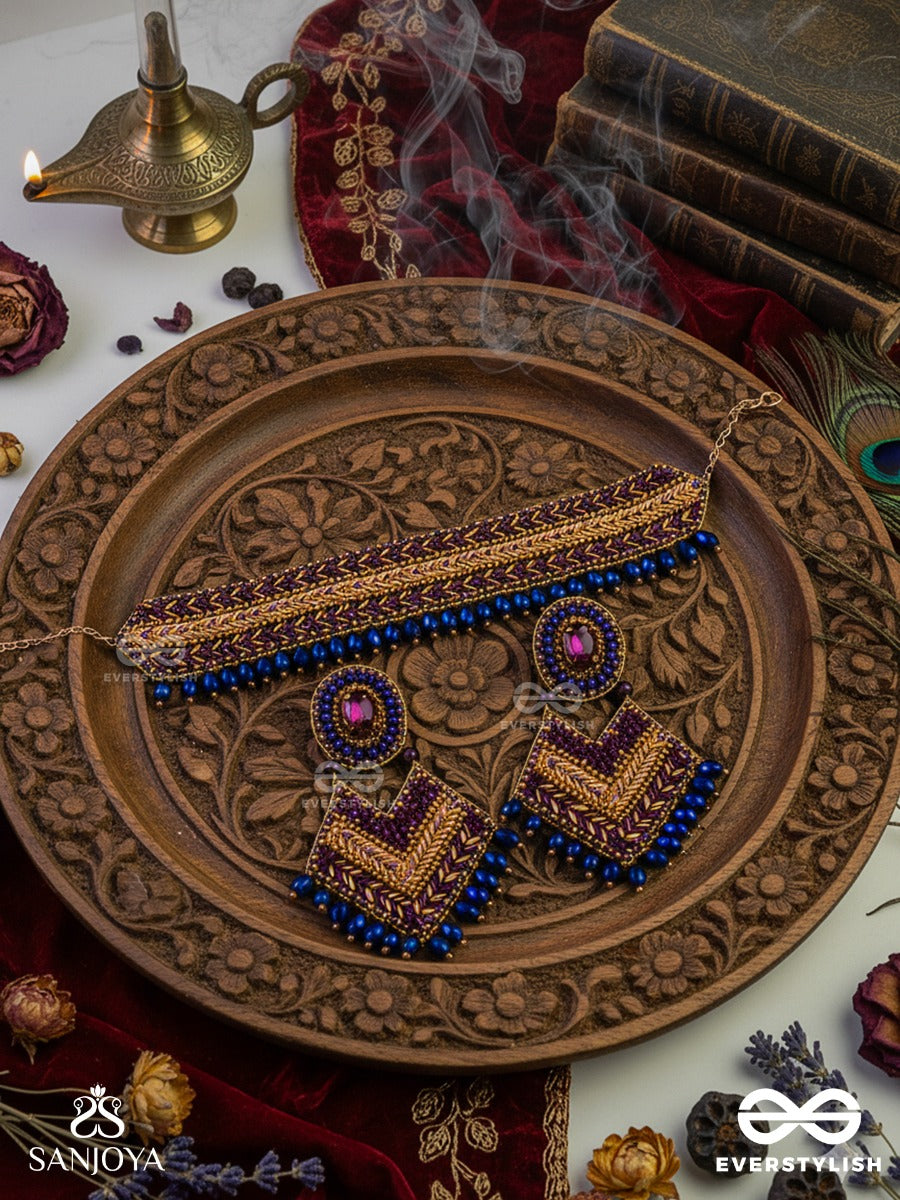 Aktaa - The Night Sky - Glass Beads And Lace Embroidered Set With Choker Neckpiece & Earrings