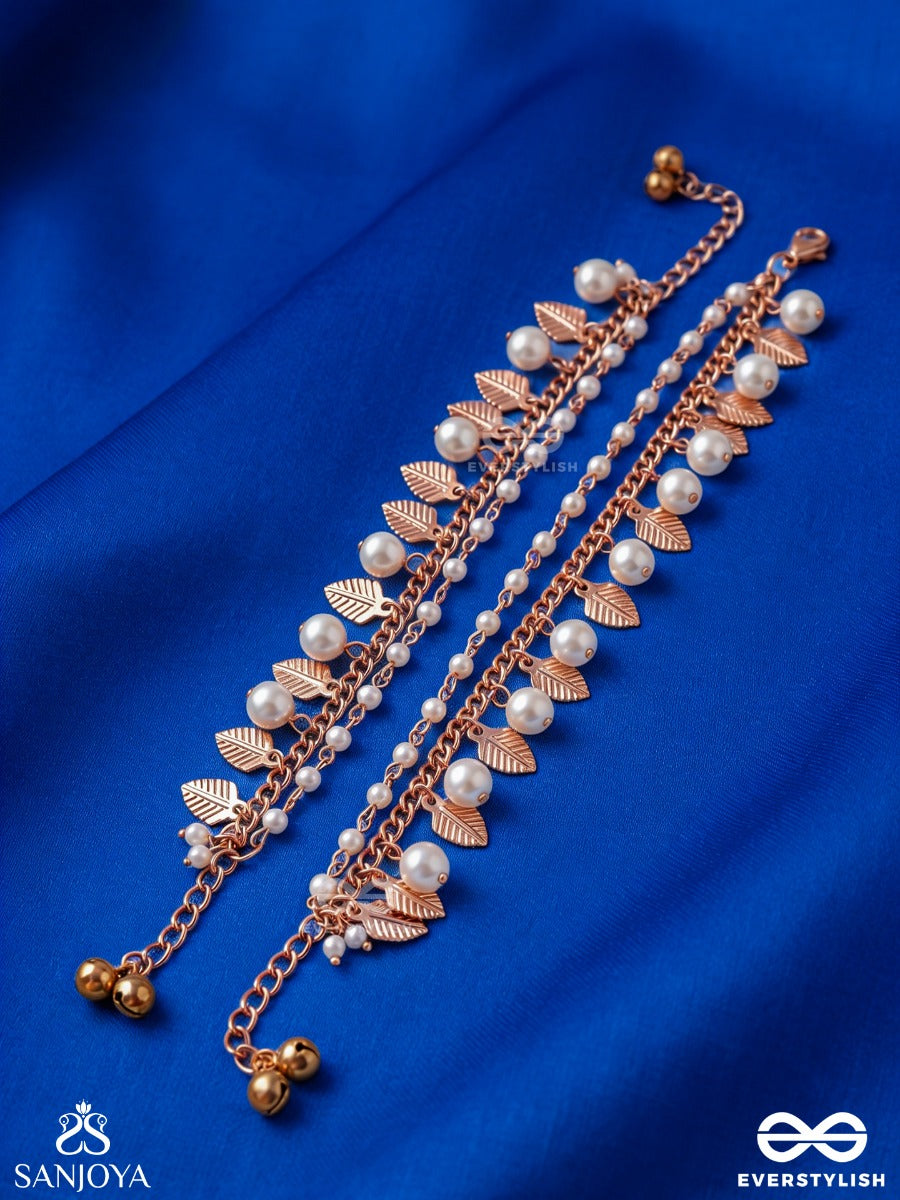 Raunika – Graceful Radiance – Delicate Pajeb (Anklet) Set Of 2 With Shimmering Crystal Drops And Dainty Chain Details