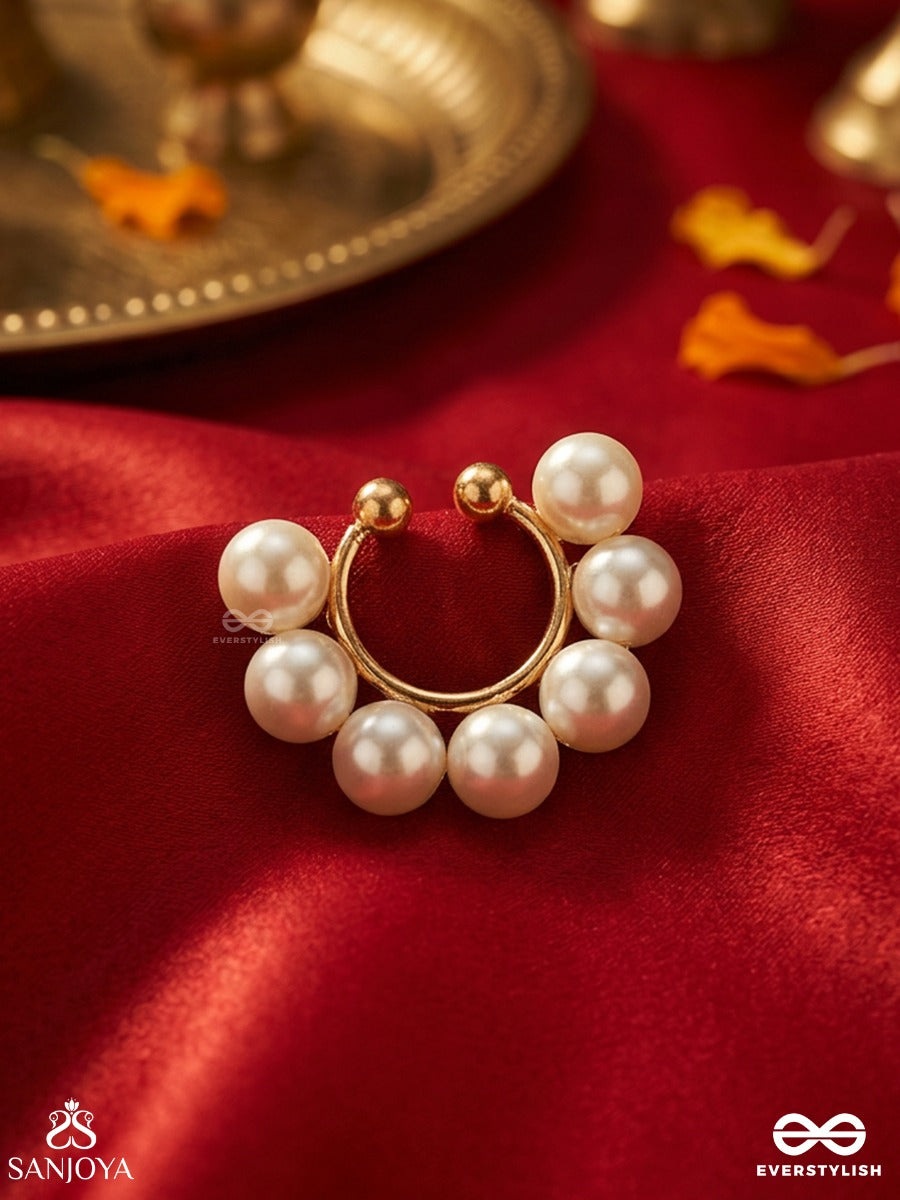 Motipankti – Row Of Pearls – Elegant Single Earcuff With Round Pearl Accents, Open Gold-Tone Hoop Form And A Soft Classic Finish