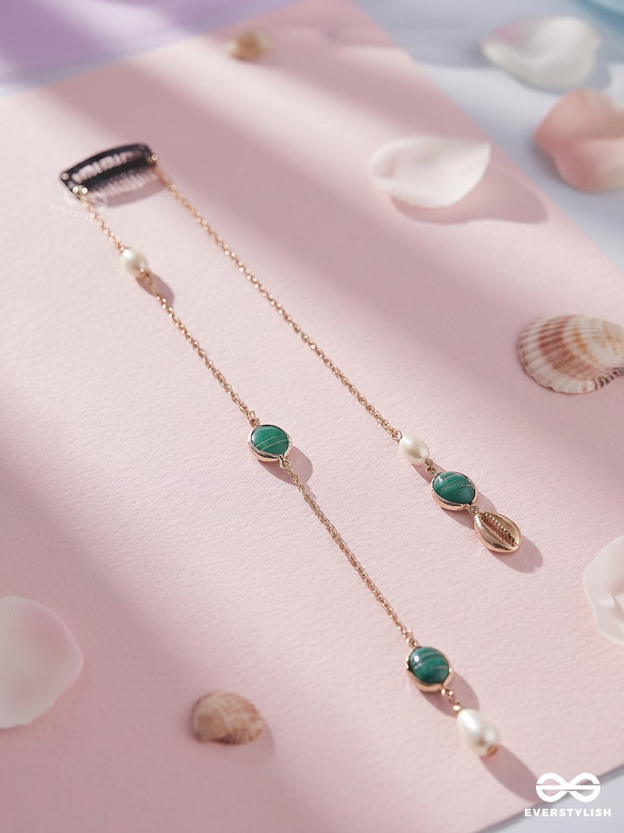 Emerald Drape – Double-Chain Hair Clip With Green Stones, Baroque Pearls And Gold Chain