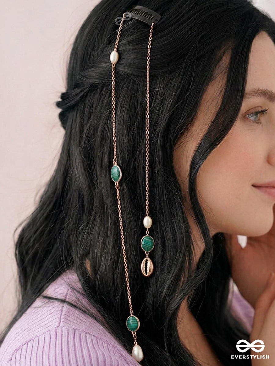 Emerald Drape – Double-Chain Hair Clip With Green Stones, Baroque Pearls And Gold Chain