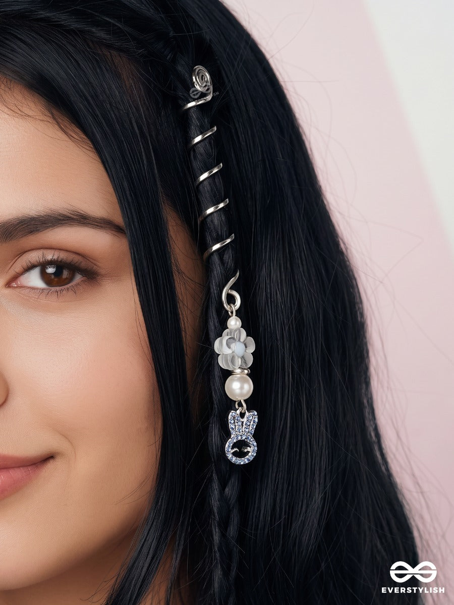 Snowberry – Silver Spiral Braidlet With Icy Blue Beads And Charm Drop