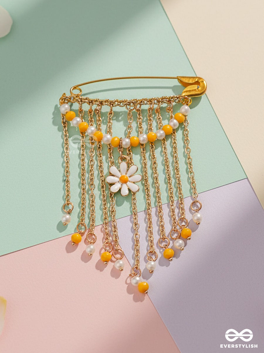 Sunpetal – Gold-Tone Brooch Pin With Daisy Motif, Mustard Beads And Pearl Drops