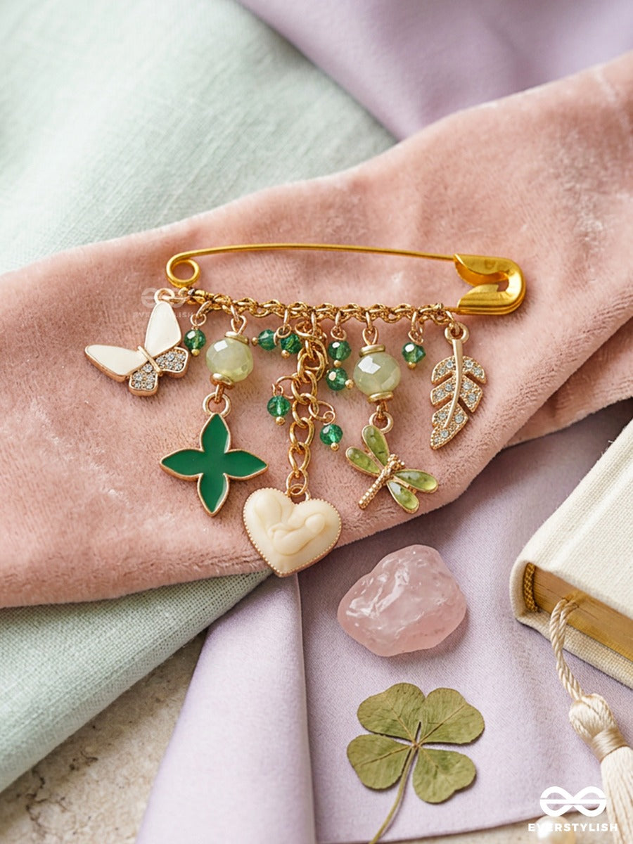 Emerald Whimsy – Gold-Tone Brooch Pin With Green Clover, Pearl Heart And Butterfly Charms