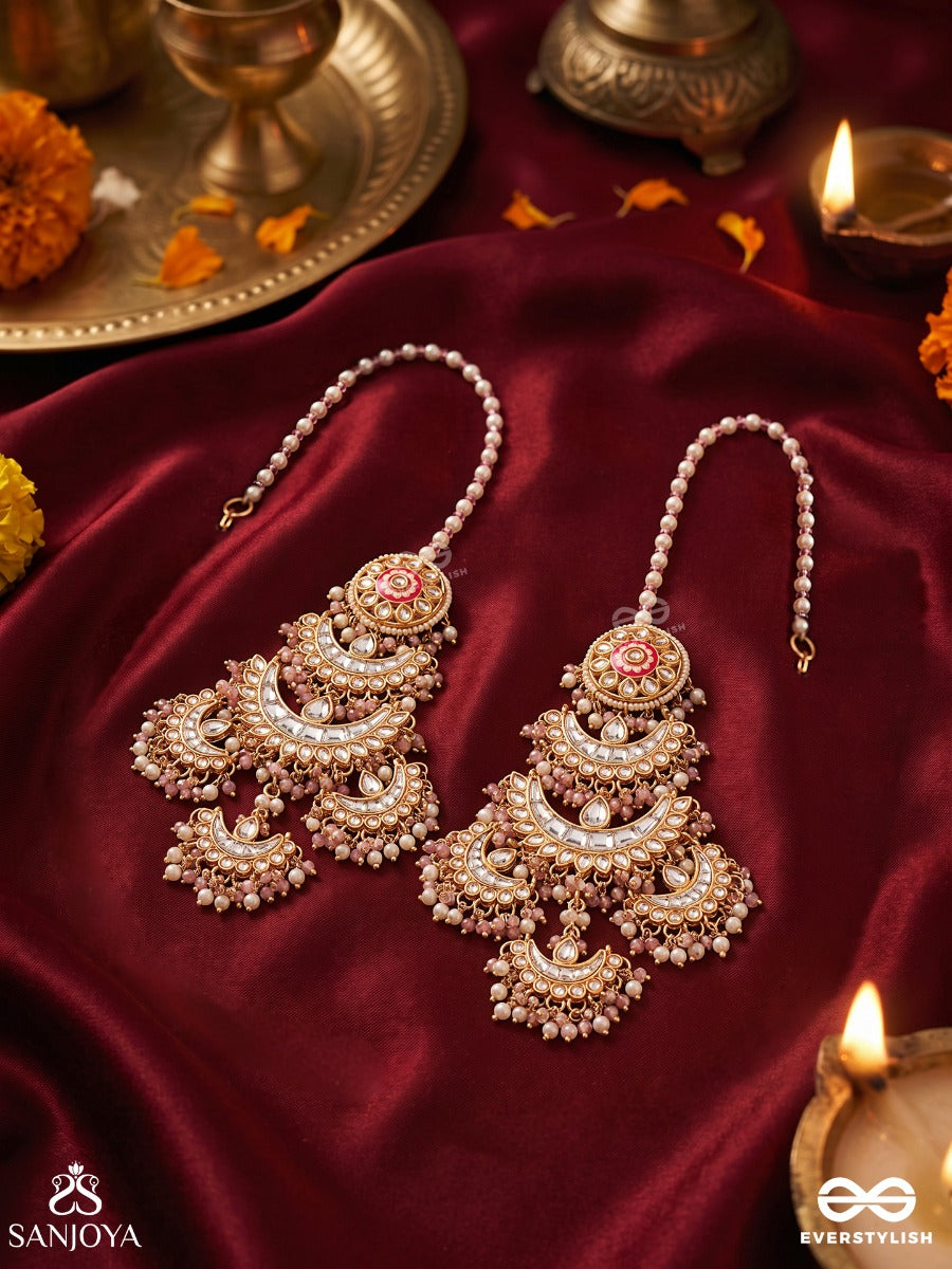 Kesar – Saffron Glow – Ornate Maangtika With Floral Kundan Detailing, Pearl Accents And Delicate Gem Drops