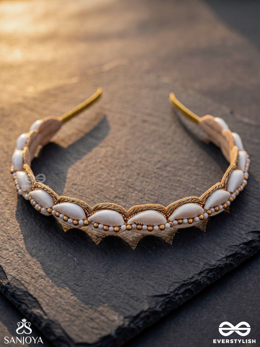 Shrutakeerti – Famed For Virtue – Heritage Hair Band With Cowrie Shells, Pearl Edging And Golden Detailing