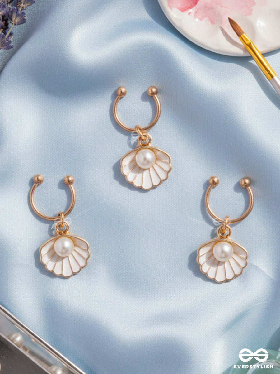 Seabloom – Gold-Tone Hair Accessory Set Of 3 With Shell Charms