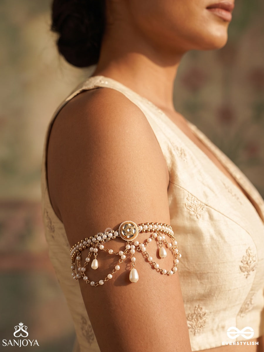 Taniraa – Gentle Stream – Heritage Armlet (Single) With Triple Pearl Strands, Floral Medallion And Delicate Pearl Vine Chains