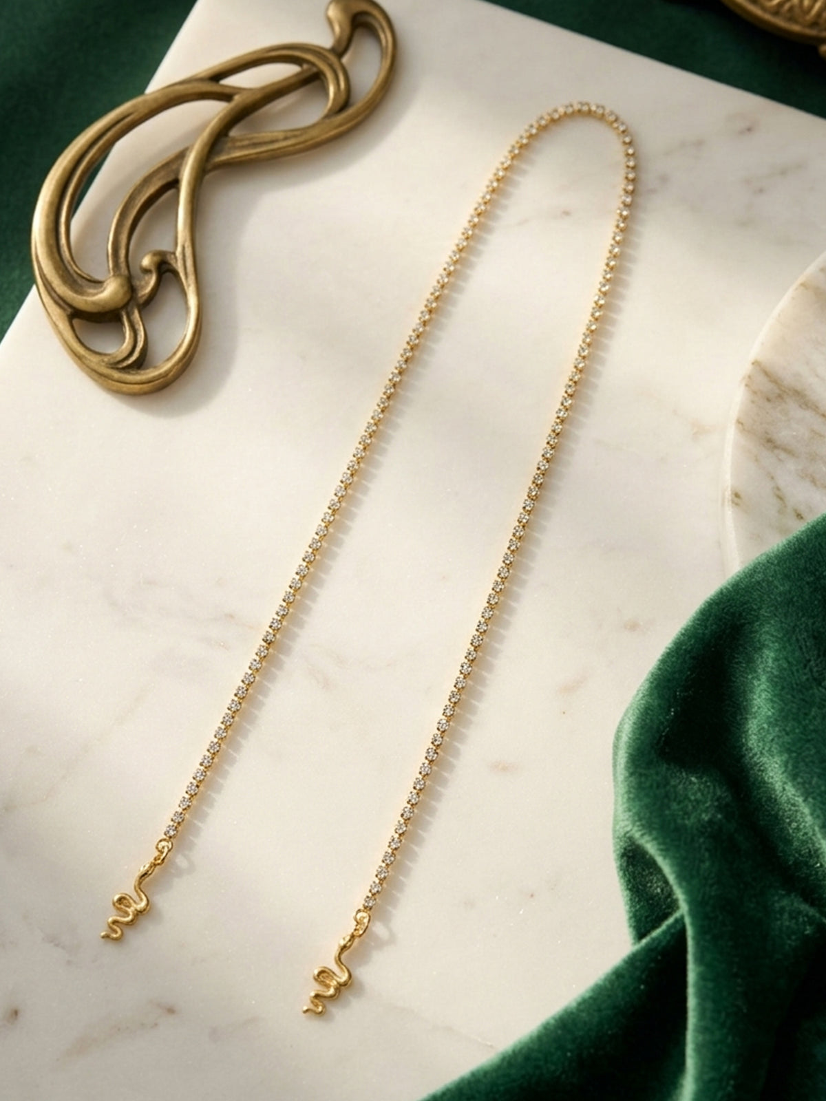 Solar Kiss - Dainty Gold-Tone Textured Chain Face Let