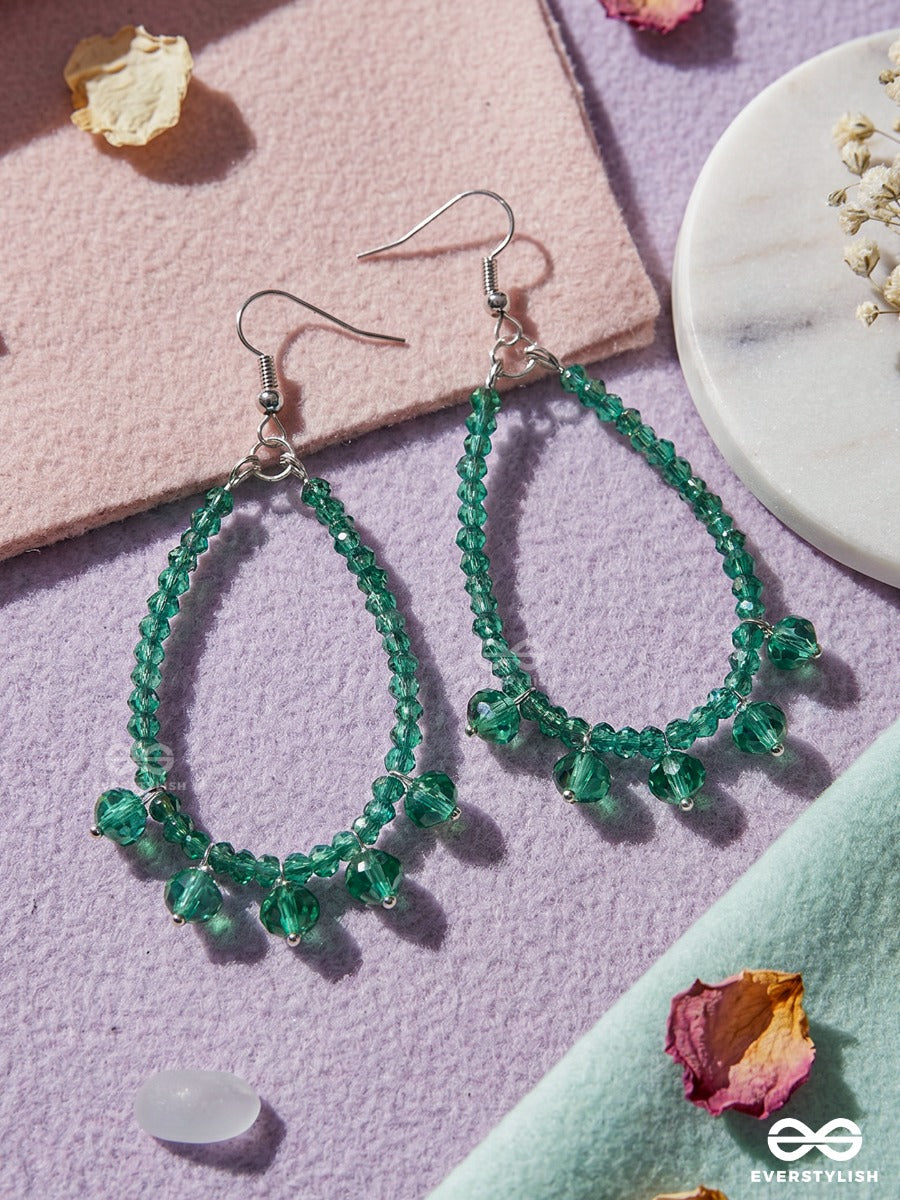 Emerald Dew – Green Faceted Bead Teardrop Earrings With Crystal Fringes