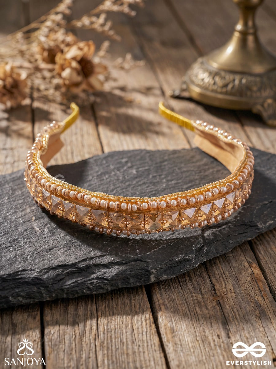 Mehrunnisa – Sun Of Grace – Embellished Hair Band With Layered Pearls, Kundan Details And Crystal Accents