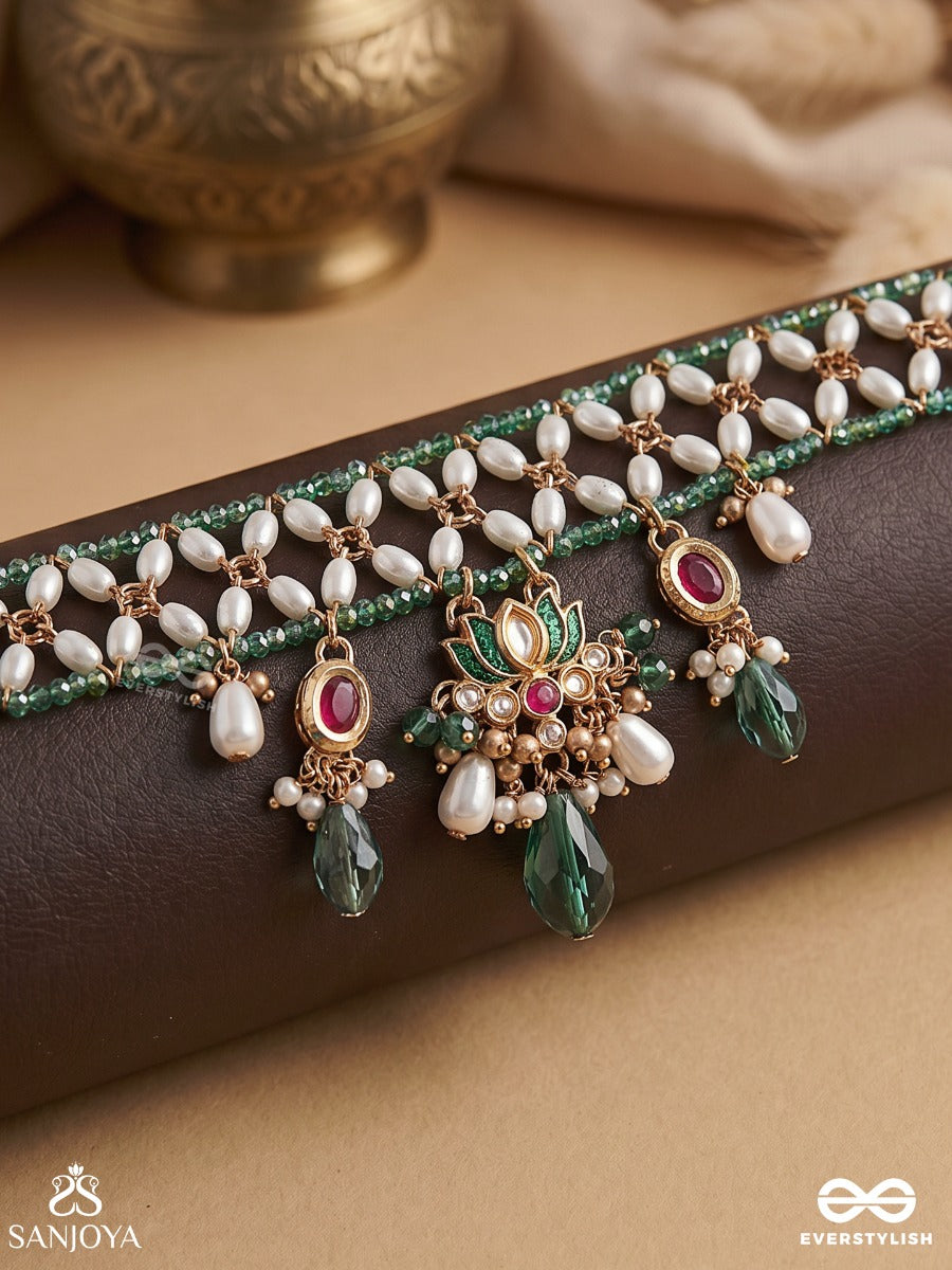 Kadambini – Cluster Of Blooms – Heritage Choker With Mother-Of-Pearl Floral Links, Kundan Details, Emerald Drops And Pearl Charms