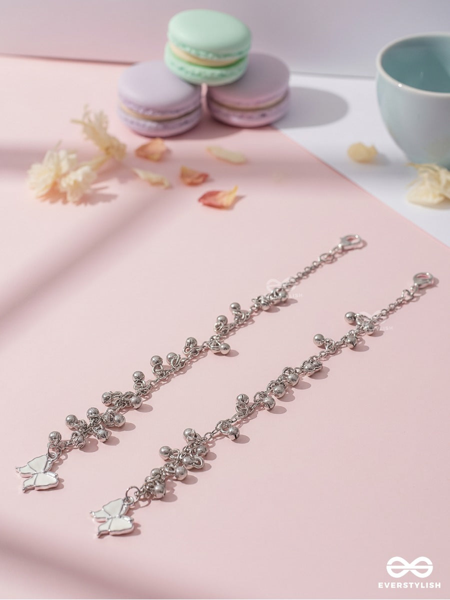 Butterfly Branch – Hair Clip Set Of 2 With Silver Berry Clusters And Butterfly Charms