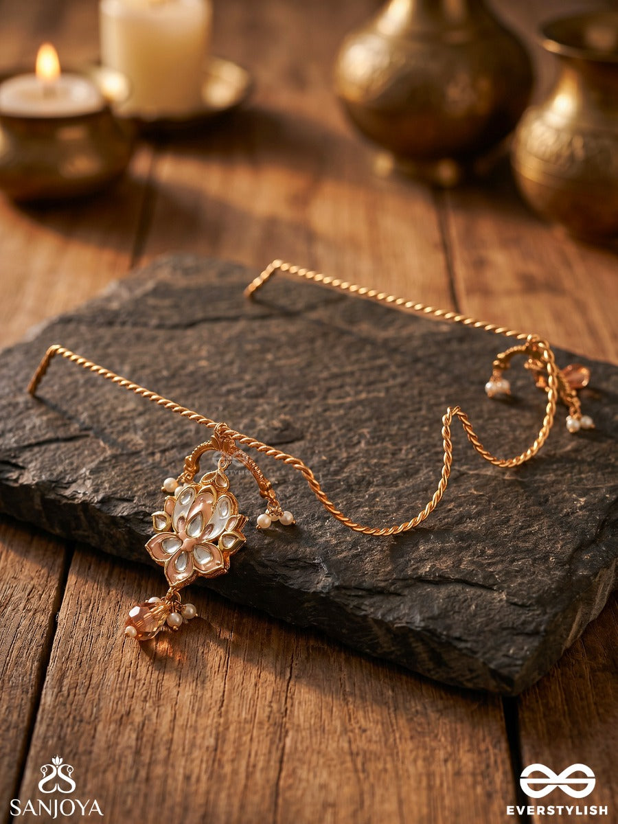 Kamodika – Bringer Of Joy – Delicate Face Let With Flowing Chains, Crystal Drops And Pearl Accents