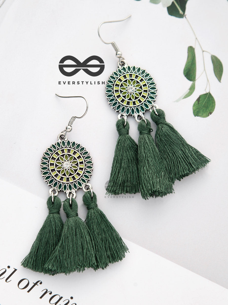 Vibrant Motifs Dreamcatcher Tassel Earrings- Sea Green