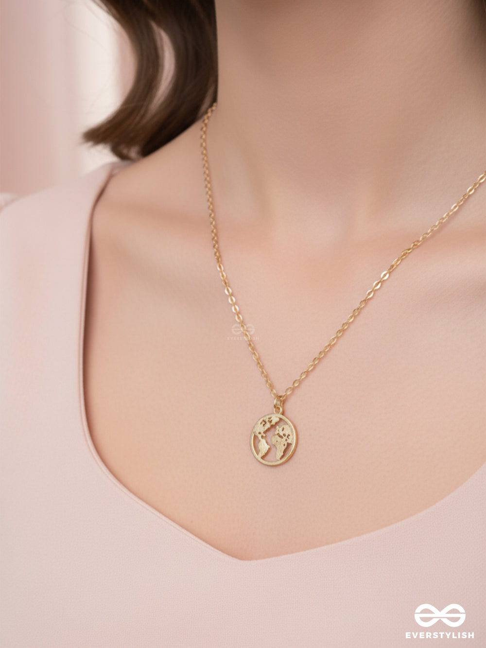 Citizen Of The Globe - Statement Golden Neckpiece With Anti-Tarnish Coating