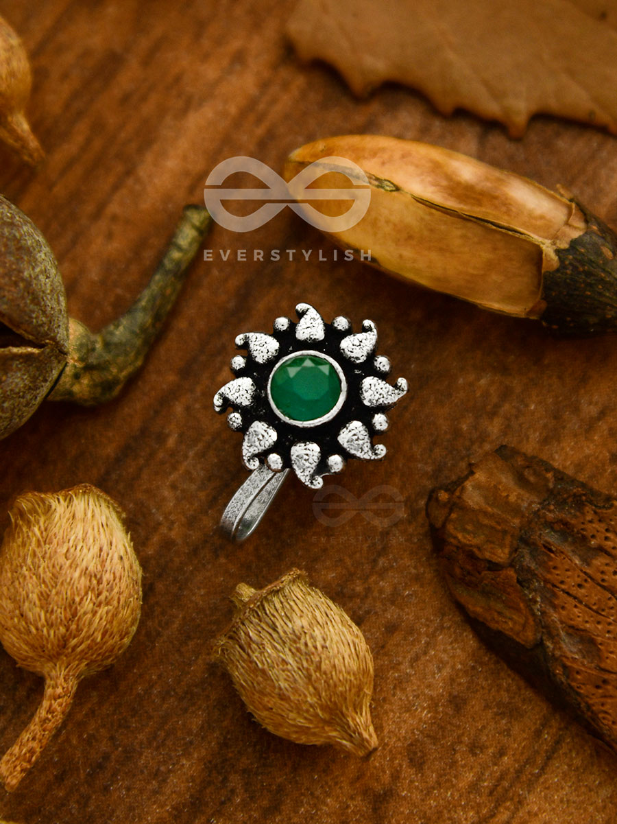 The Paisley Sun - Oxidized Non-Pierced Nose-Pin (Green)