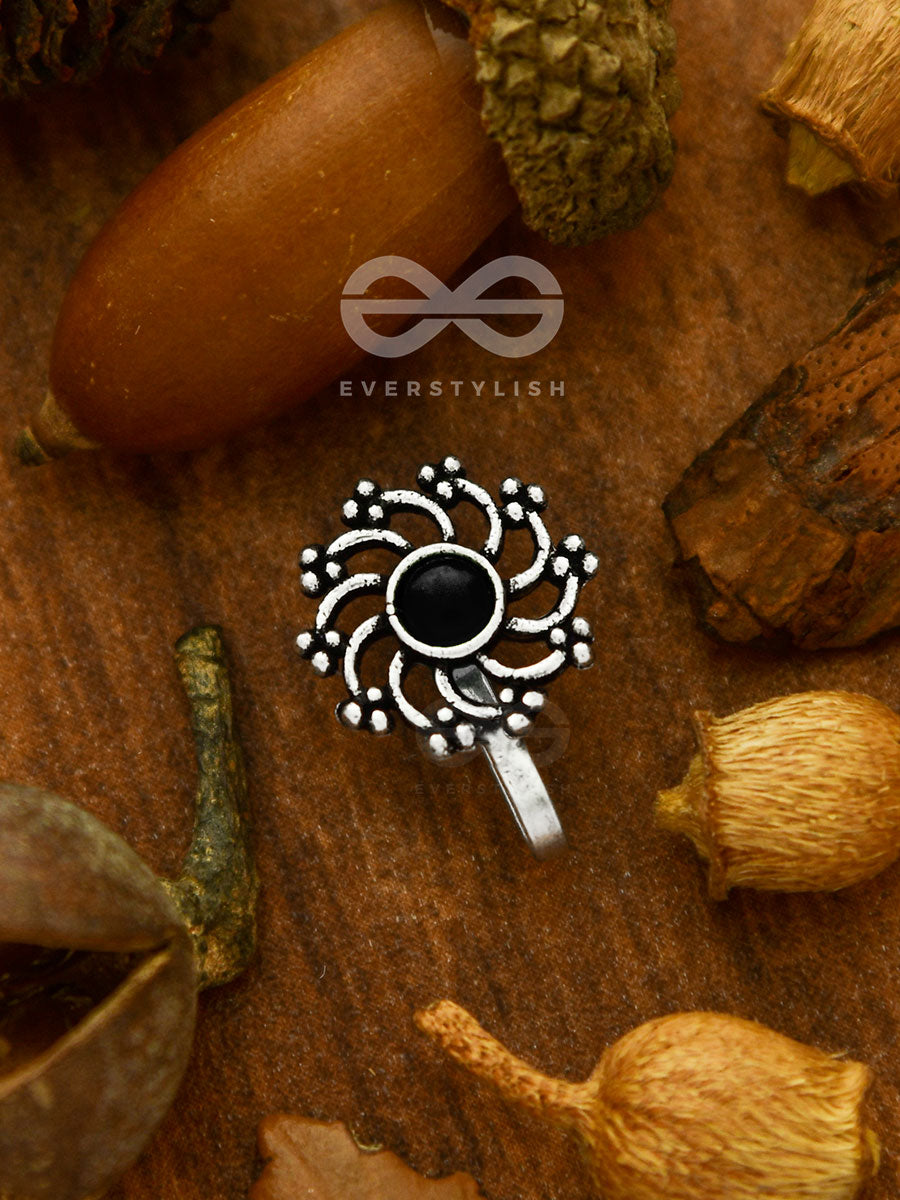 The Rustic Charm- Oxidised Non-Pierced Nosepin (Onyx Black)