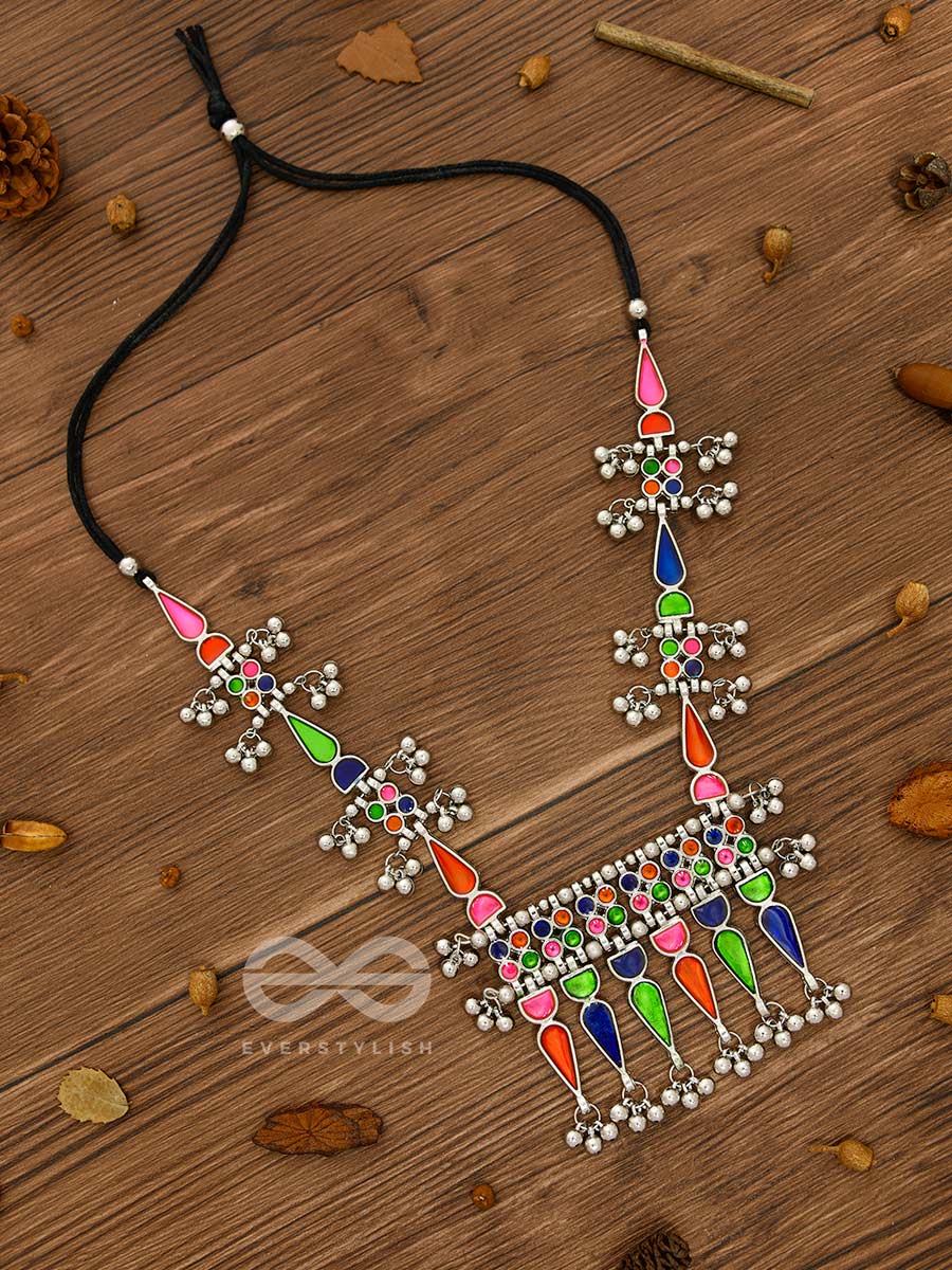The Bohemian Jaw Droppers - Statement Set Of Meenakari Neckpiece And Earrings (Multicolor)
