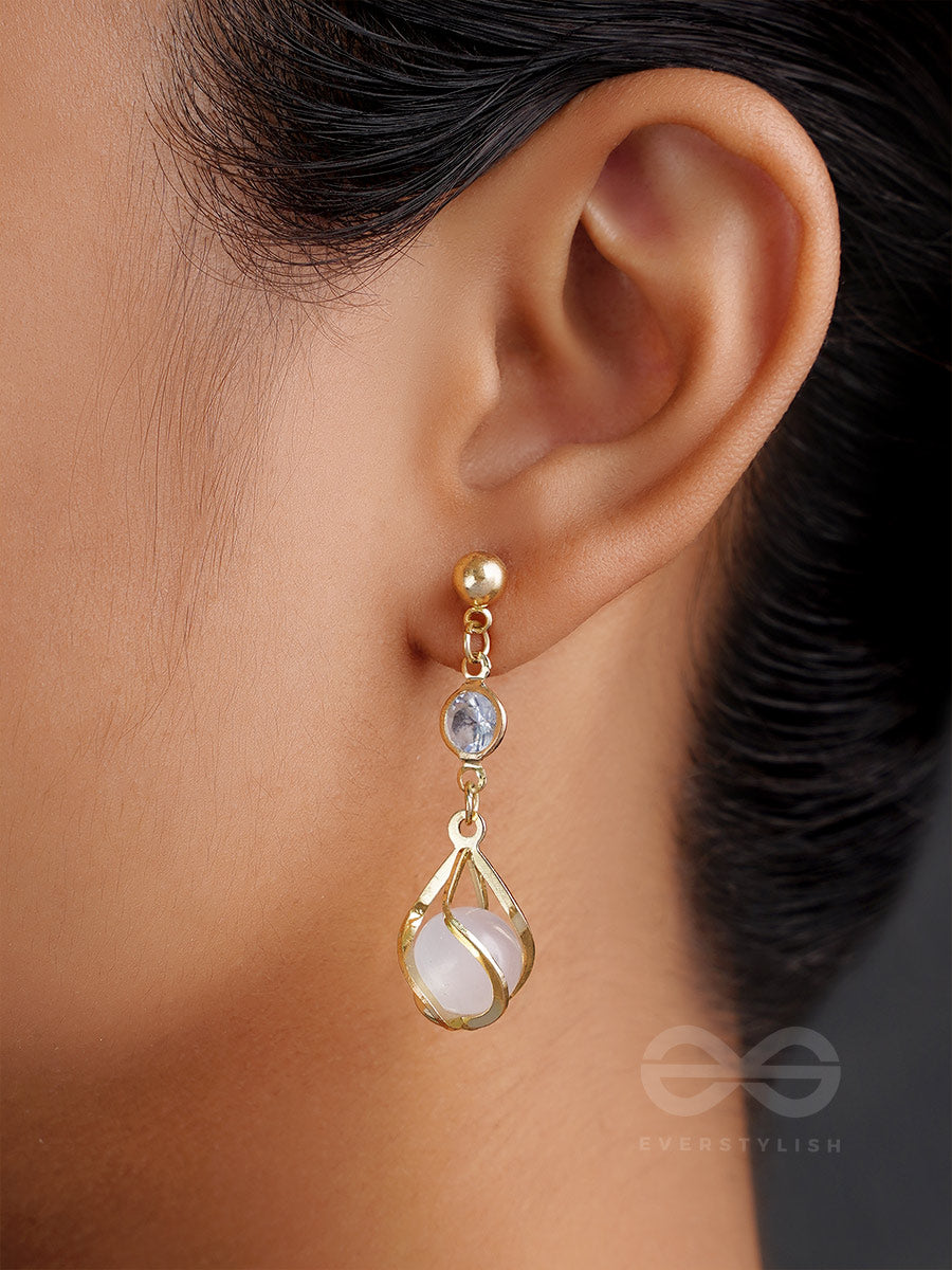 Twirling Vines- Golden Pearl Earrings