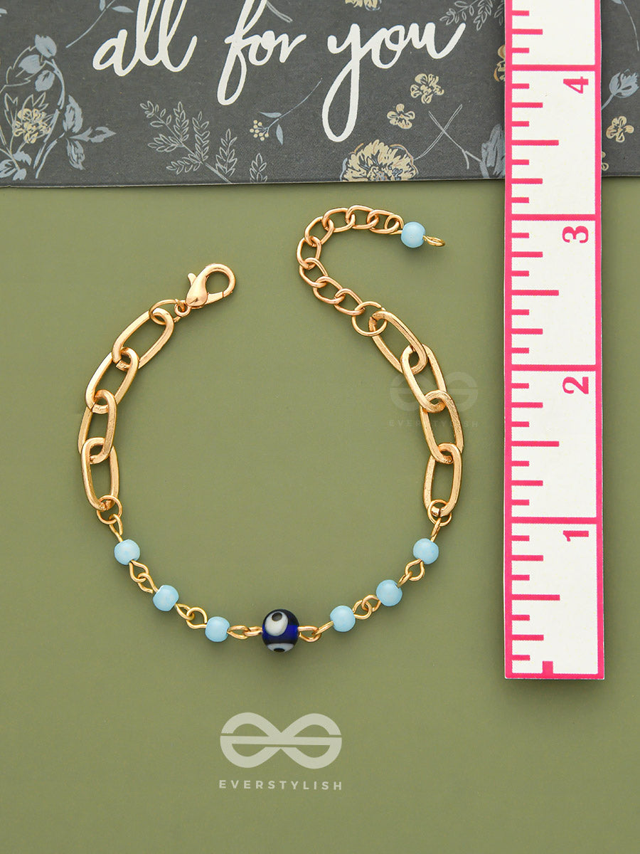 Star Of The Show- Evil Eye Stone & Beads Studded Golden Bracelet