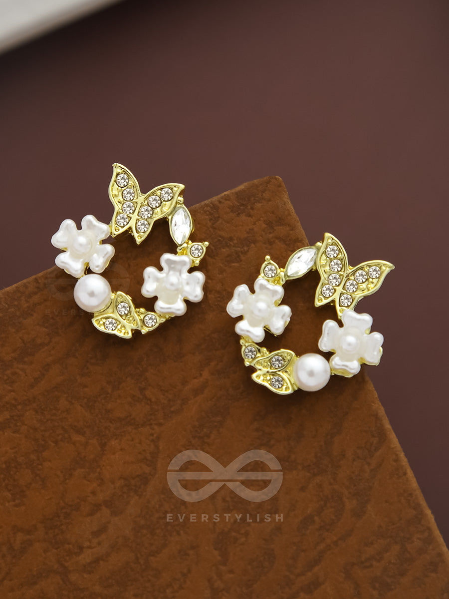 The Pearly Wreath- Golden Pearl And Rhinestones Earrings
