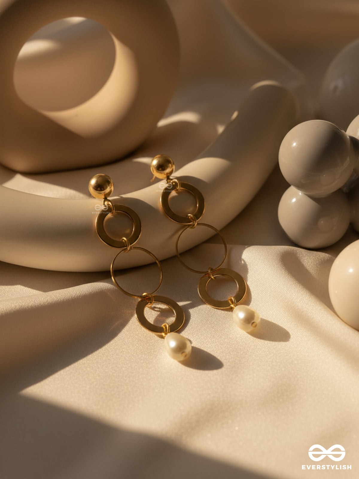 The Drizzly Loops- Golden Pearl Earrings