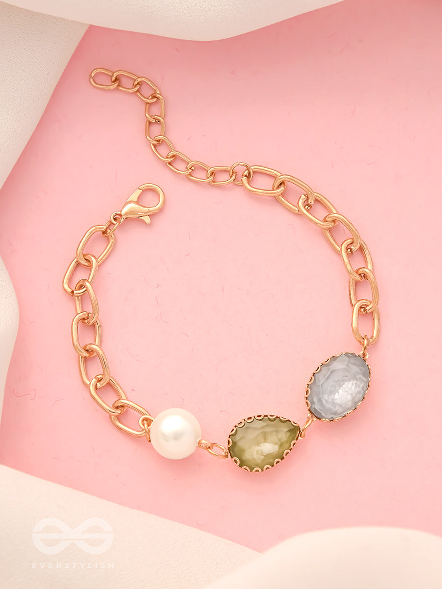 Ocean In Nutshell- Golden Embellished Bracelet