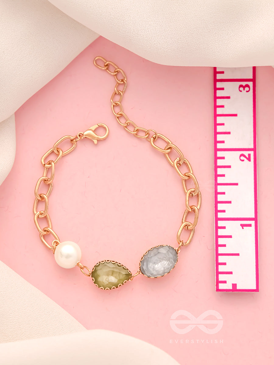 Ocean In Nutshell- Golden Embellished Bracelet