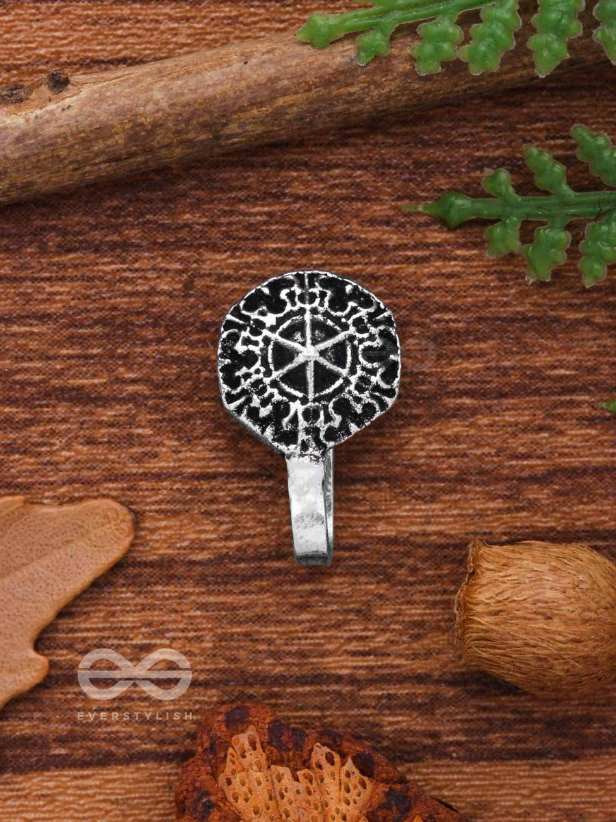 Bohemian Magic - Oxidised Press-On Nosepin