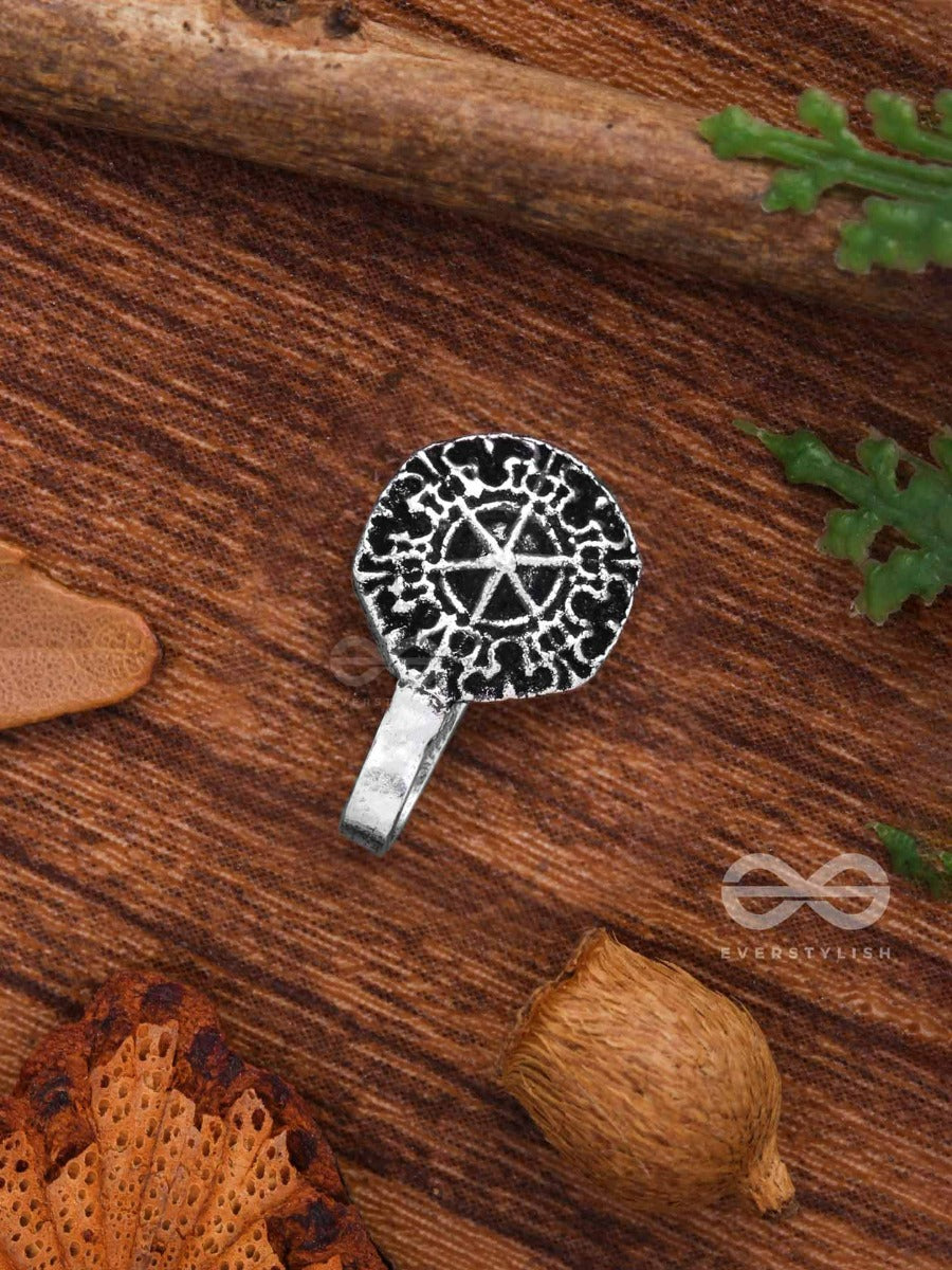 Bohemian Magic - Oxidised Press-On Nosepin