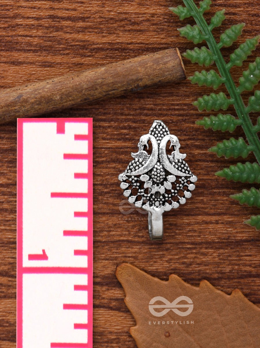 Birds Of Paradise - Oxidised Non-Pierced Nosering