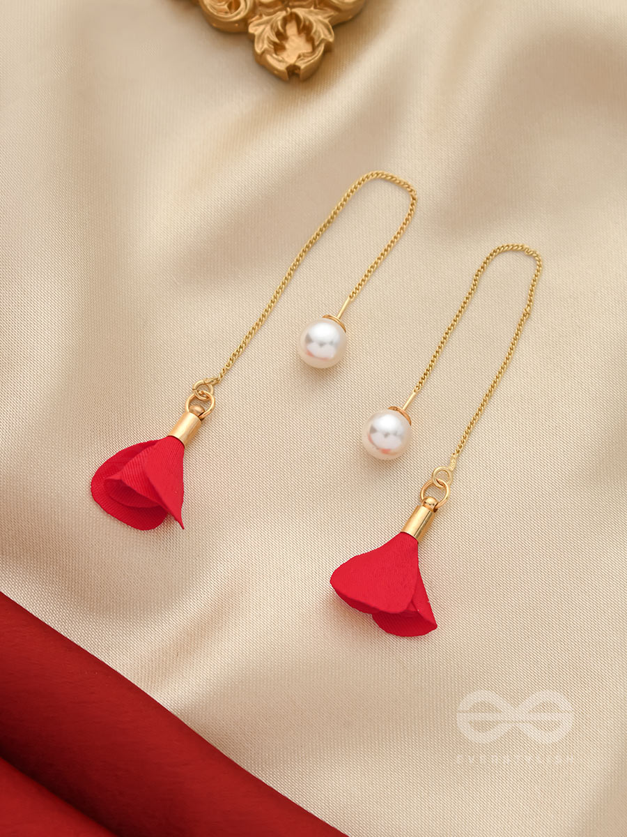 Hanging In Balance Pearl And Flowers Needle Earrings- Red