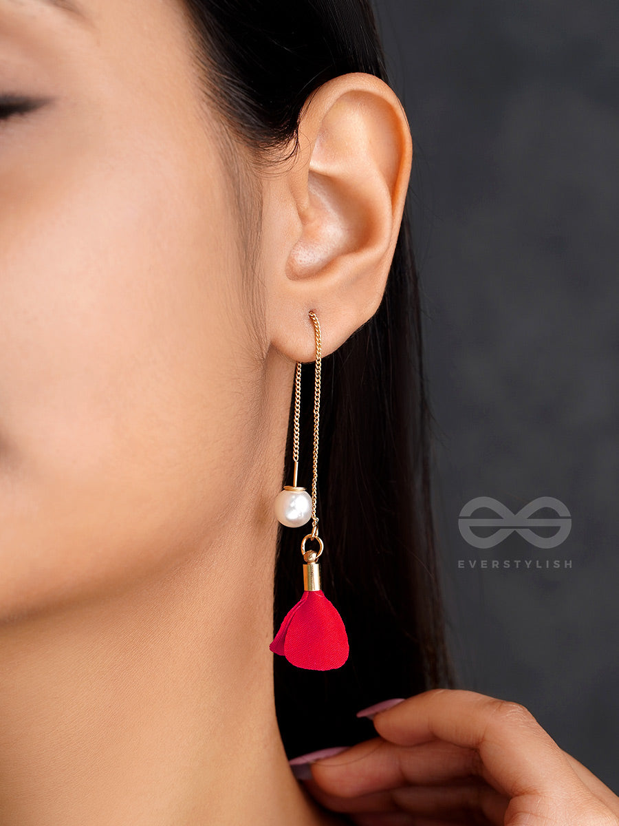 Hanging In Balance Pearl And Flowers Needle Earrings- Red