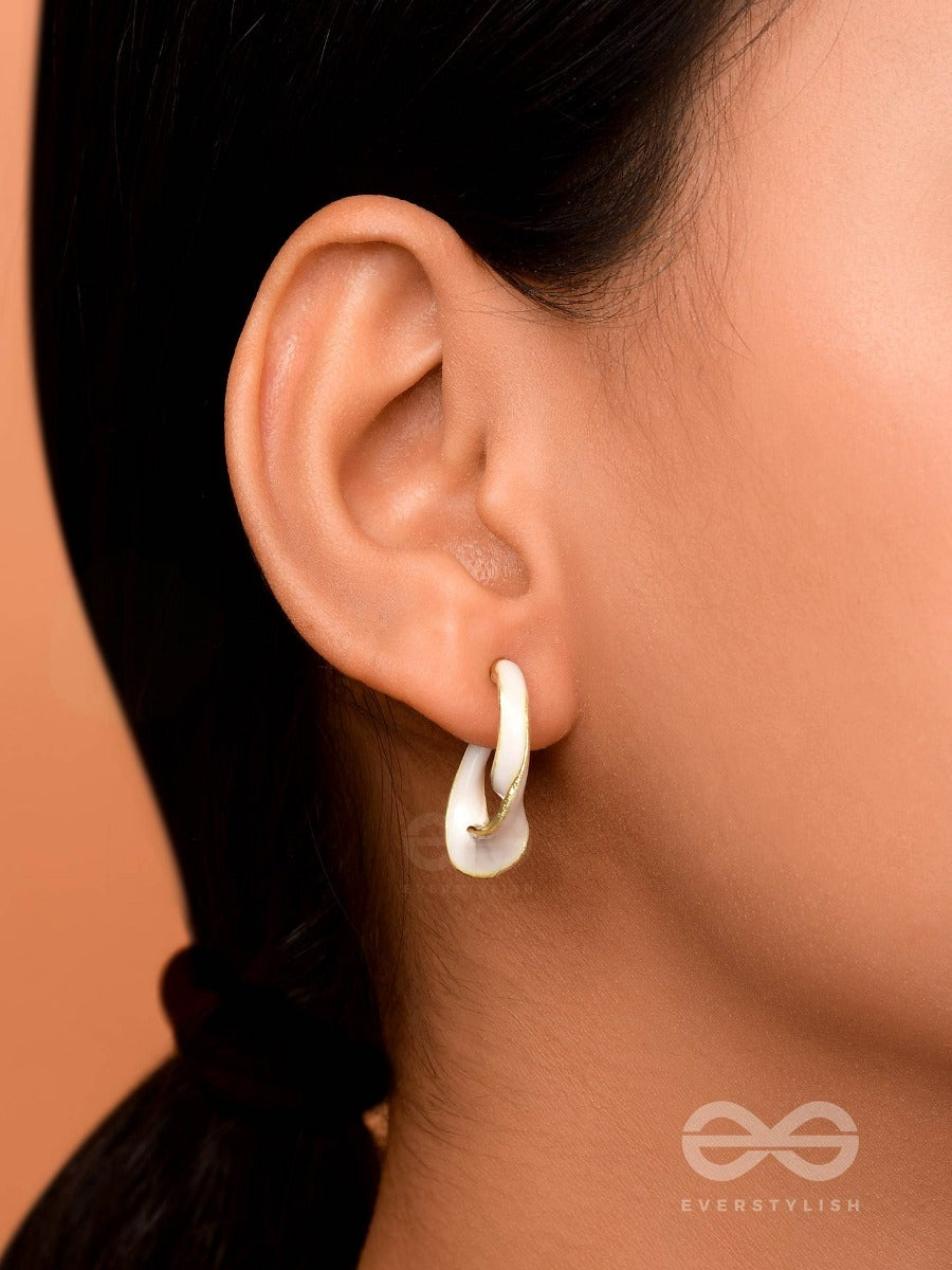 Ebb And Flow - Enamelled Twisted Studs (White)