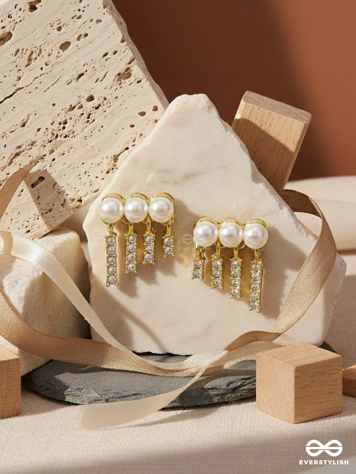 Swingin In Wind - Golden Pearl Earrings