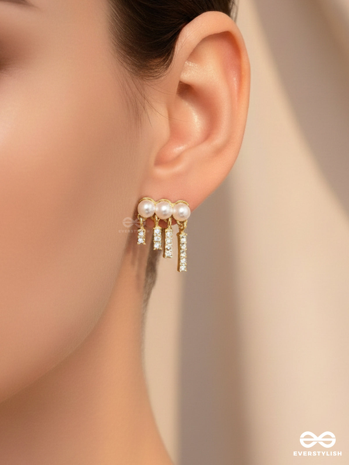 Swingin In Wind - Golden Pearl Earrings