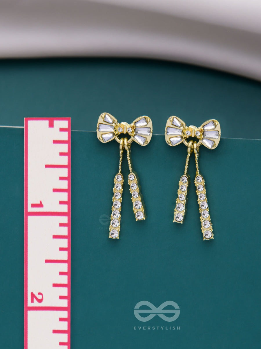 A Bowtiful Moment - Golden Sparkling Earrings