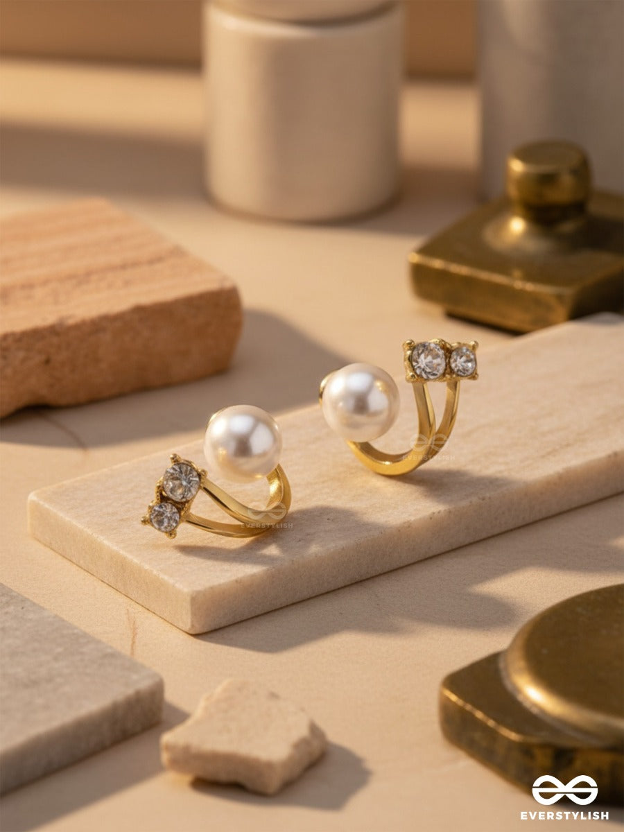 A Blinging Pearl - Golden Studs