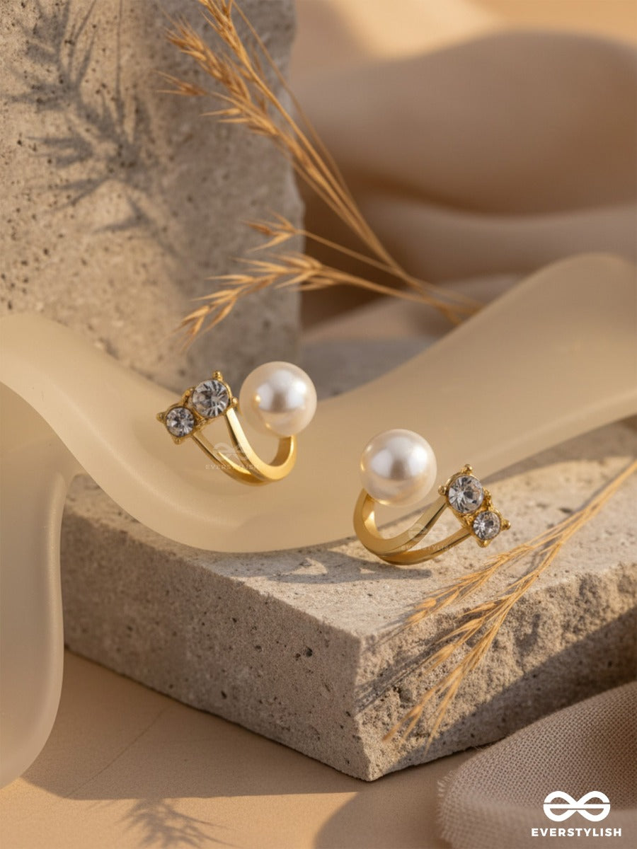 A Blinging Pearl - Golden Studs