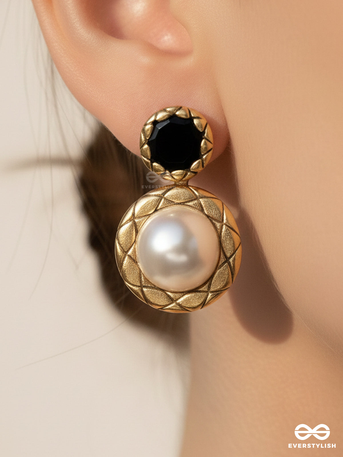 Midnight Pearl - Statement Drop Earrings