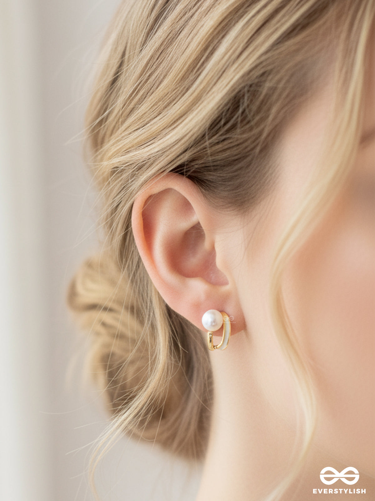 Moonlit Pearl- Enamelled Stud Earrings (White)