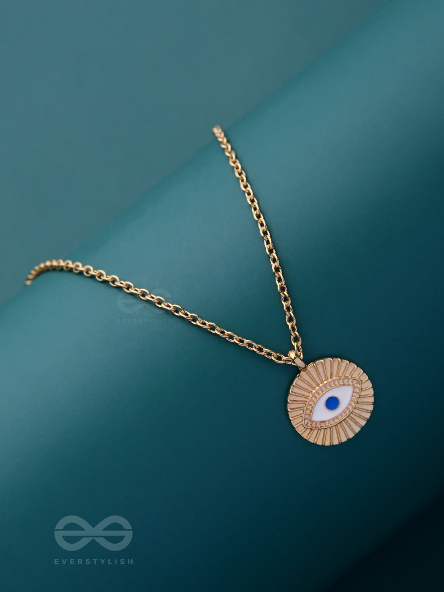 An Eye For An Eye - Golden Casual Neckpiece With Anti-Tarnish Coating