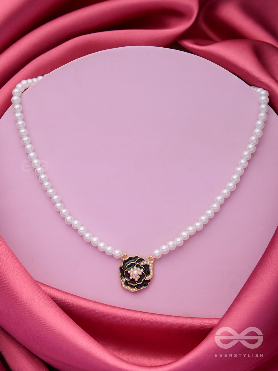 A Glistening Black Peony - Golden Pearl Neckpiece