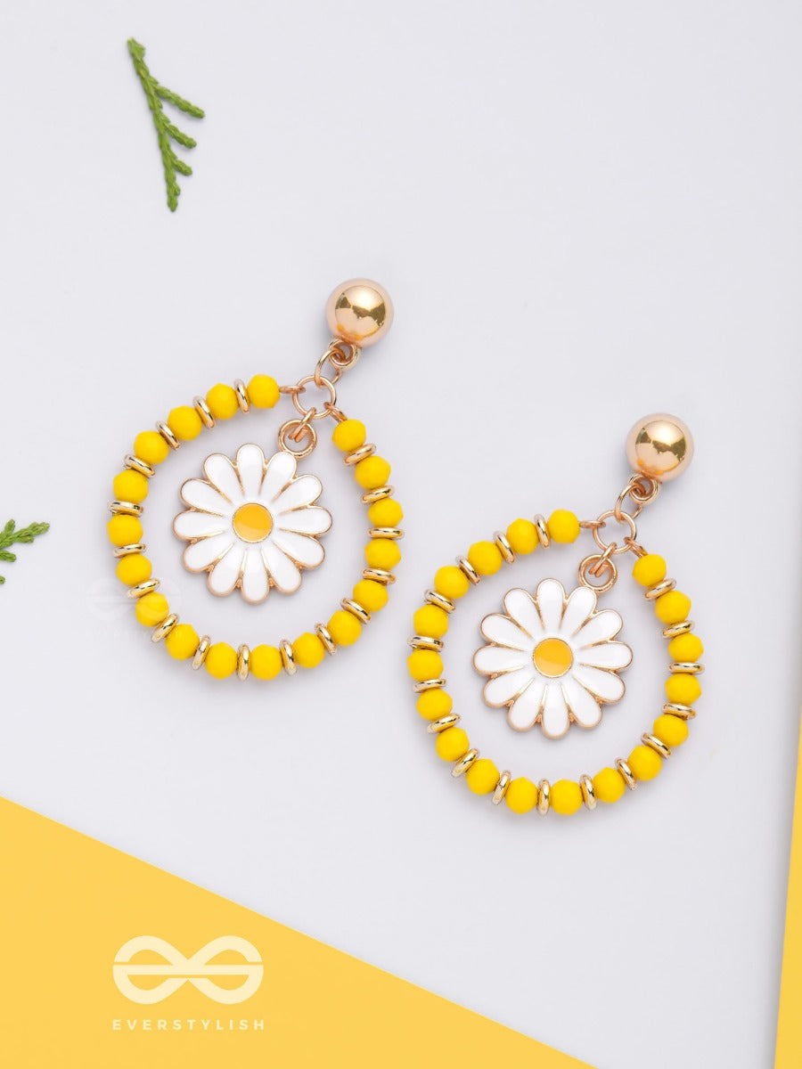 Sunbathed Daisy - Casual Drop Earrings