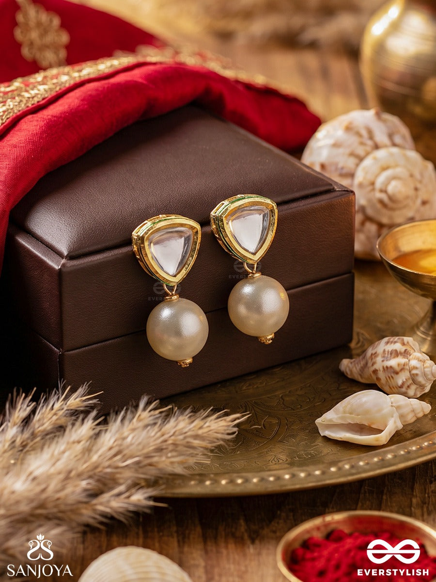 Adesa - Stellar Mirage - Golden Embellished Polki And Kundan Earrings
