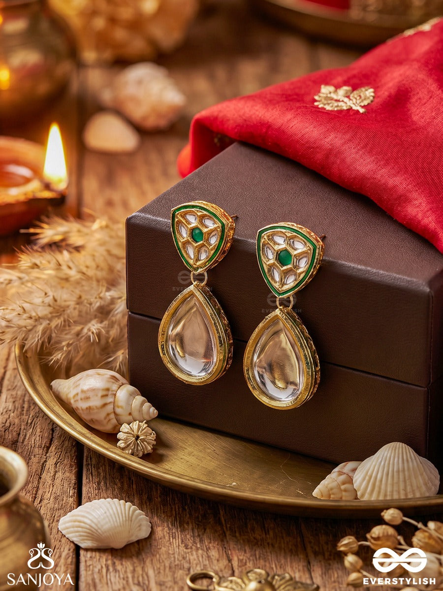 Harinmani - The Emerald Cut - Golden Embellished Polki And Kundan Earrings